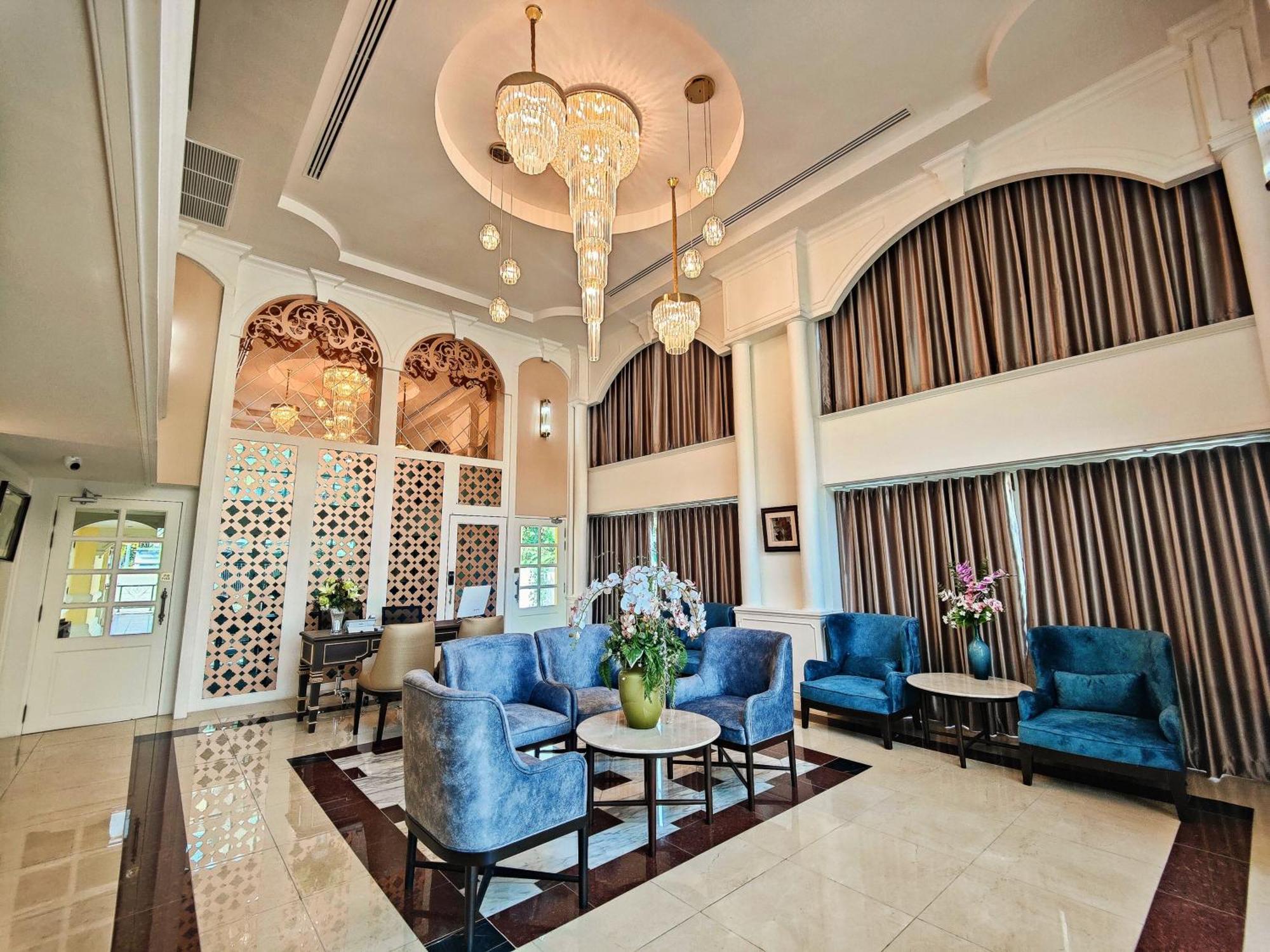 Siri Ratchadamnoen Bangkok Hotel Exterior foto